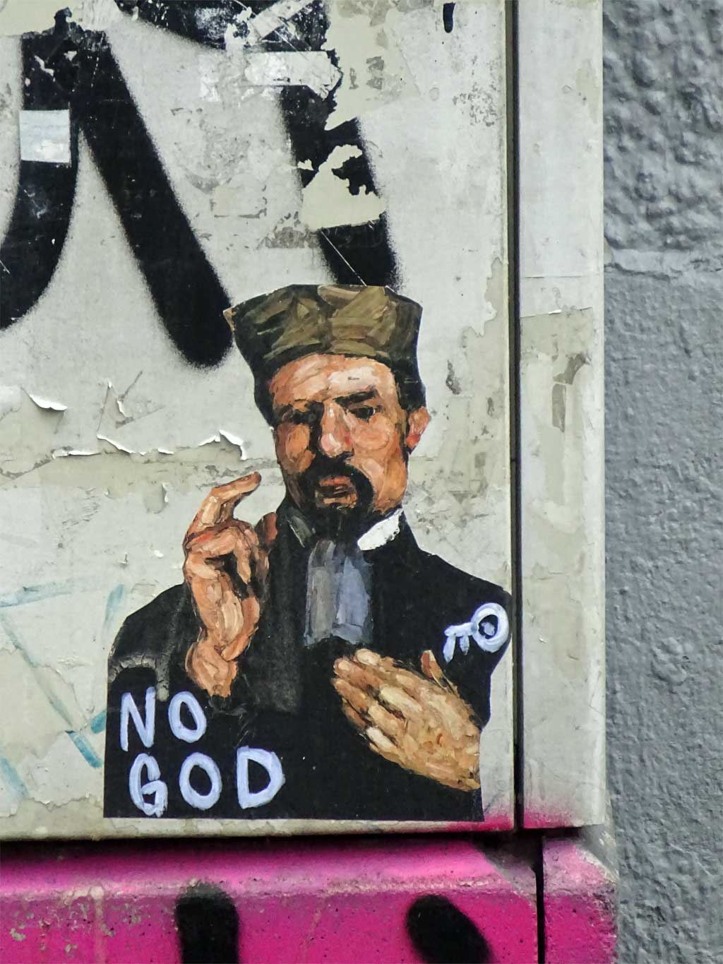 Atatürk-Cut-Out-Aufkleber mit Schriftzug „No God“