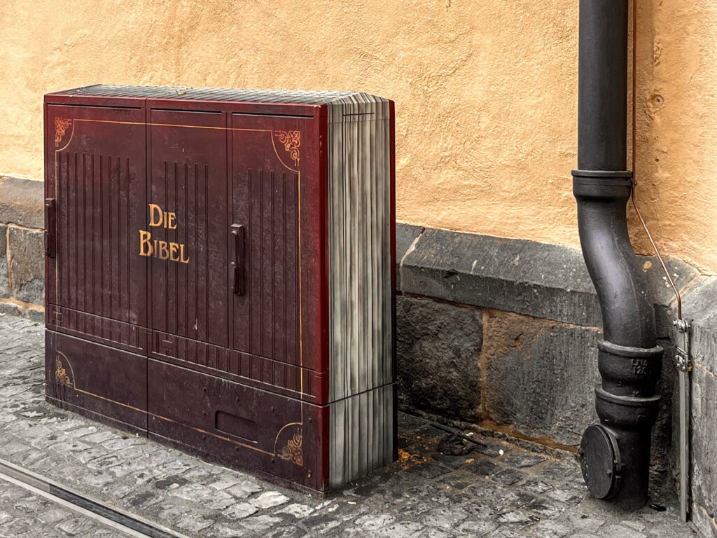 Urban Art Frankfurt – DIE BIBEL – September 2026