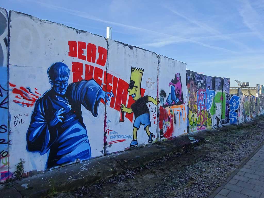 Urban Art Offenbach - Dead Russian