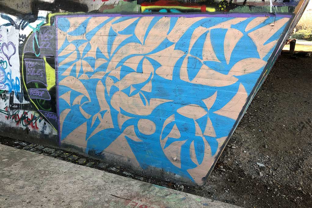 Urban Art Offenbach - Muster in blau und beige
