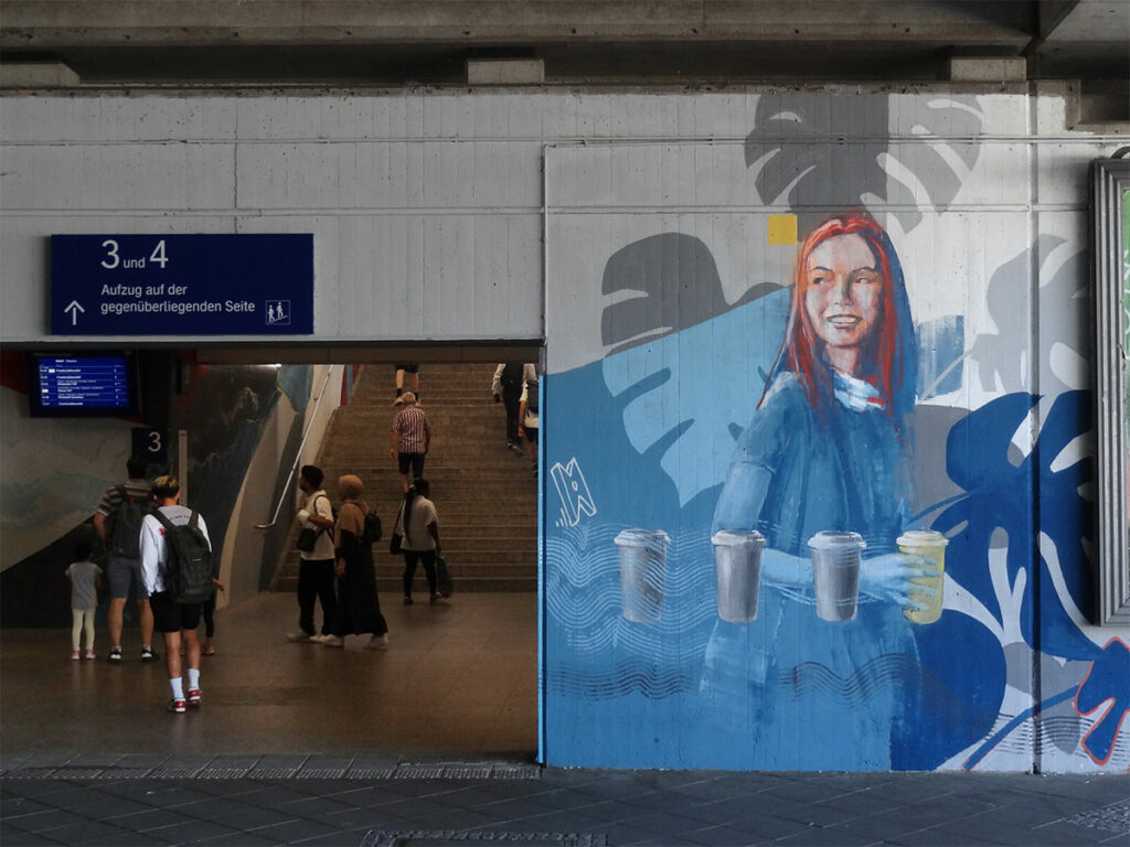 Urban Art von Guido Zimmermann in der S-Bahn-Station Niederrad in Frankfurt