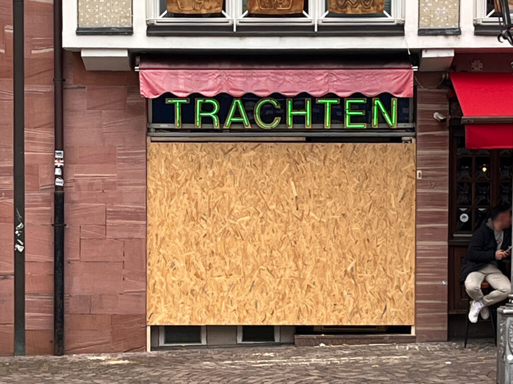 Wegen Gen-Z-Protest in Frankfurt verbarrikadieren Geschäfte auf der Zeil und Umgebung ihre Schaufenster