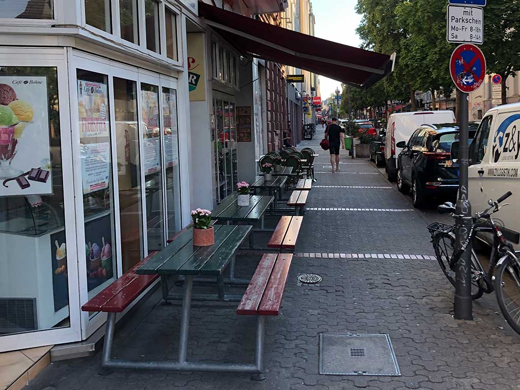 Wenig Platz für Fußgänger in der Berger Straße