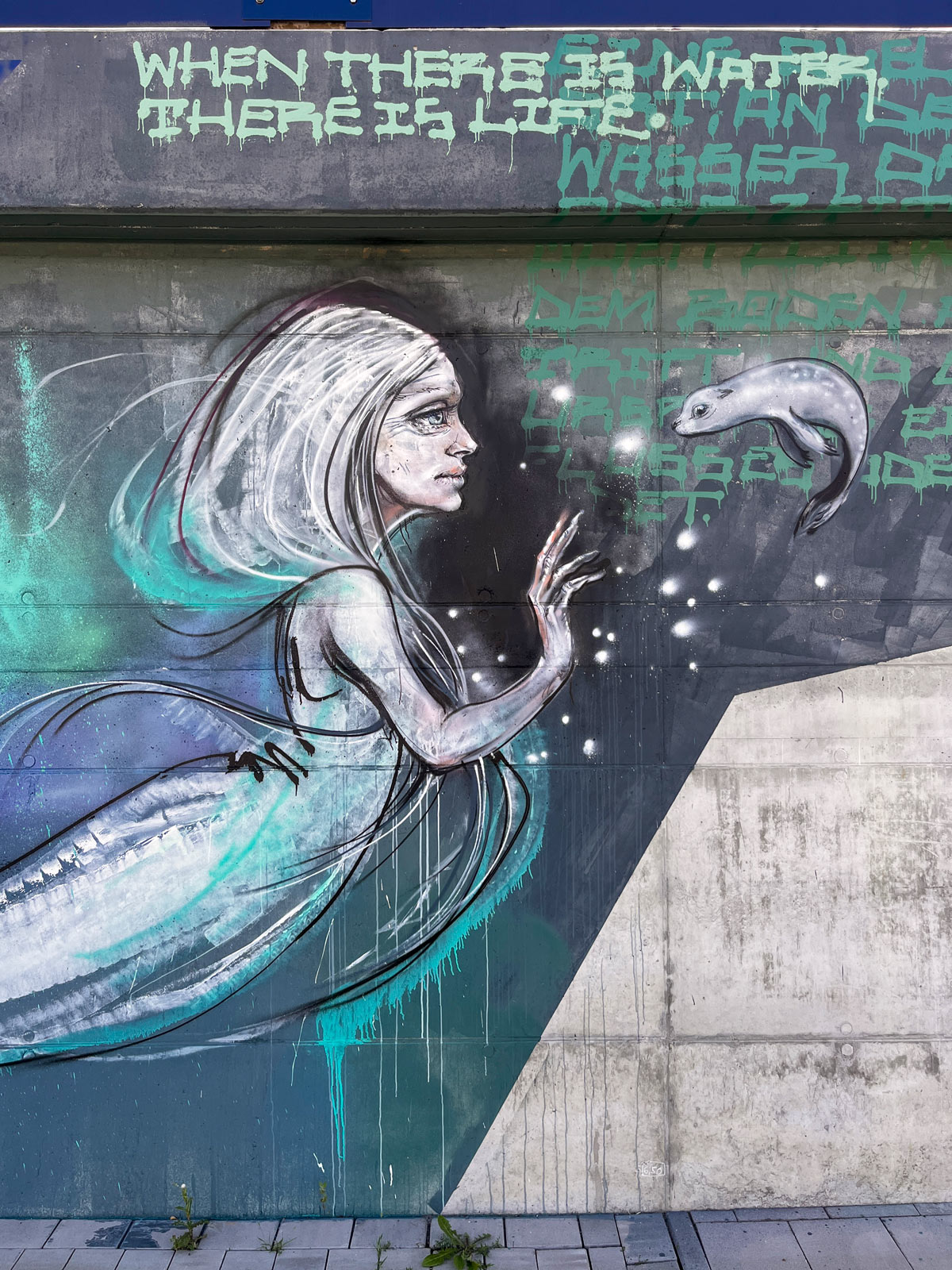 When there is water, there is life – Wandbild von Hera und Case in Bad Vilbel (2026)
