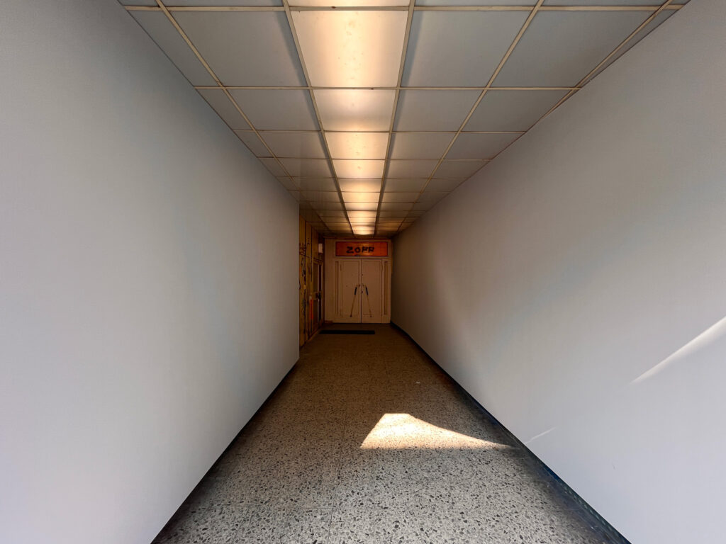 Zugangsbereich des Hauses. in dem sich früher das Berger Kino befand.